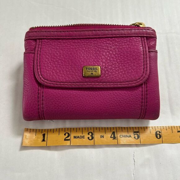 Fossil Emma Trifold Pink Leather Wallet - Picture 12 of 14